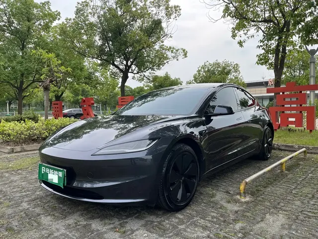 Tesla Model 3 2023 Rear-Wheel Drive