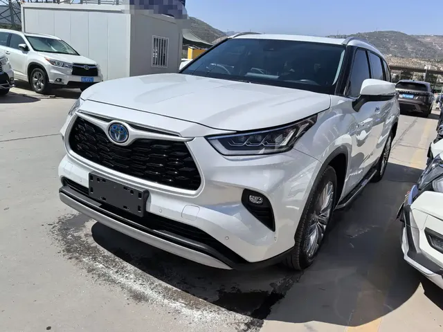 Toyota Highlander 2022 Model Dual Engine 2.5L 4WD Premium Edition 7-Seater