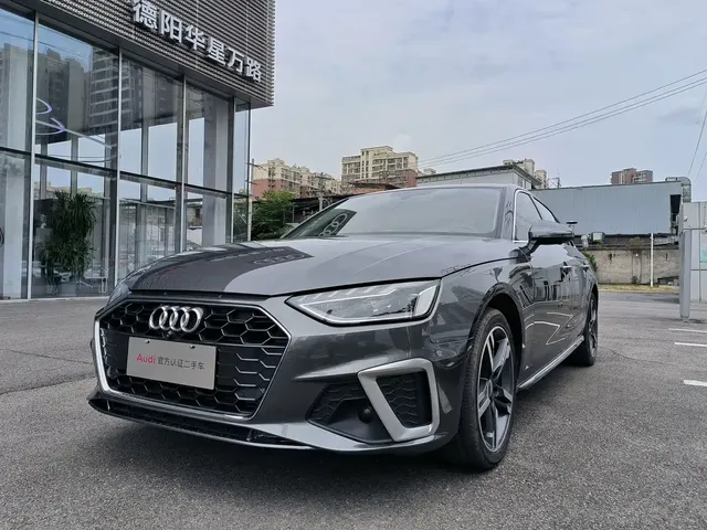 Audi A4L 2024 40 TFSI Luxury Dynamic
