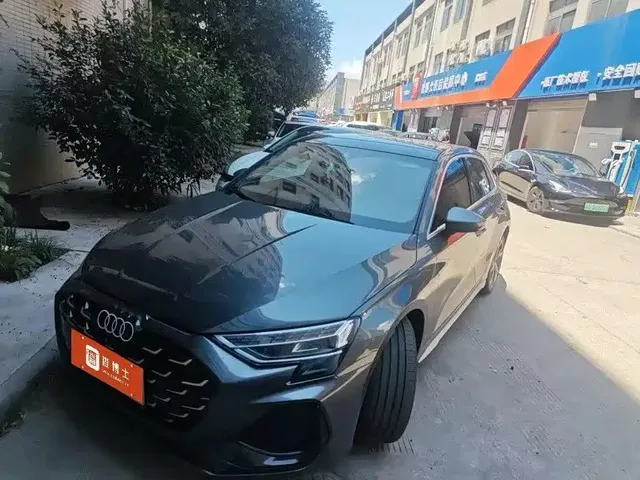 Audi A3 2025 Sportback 35TFSI Flying Premium