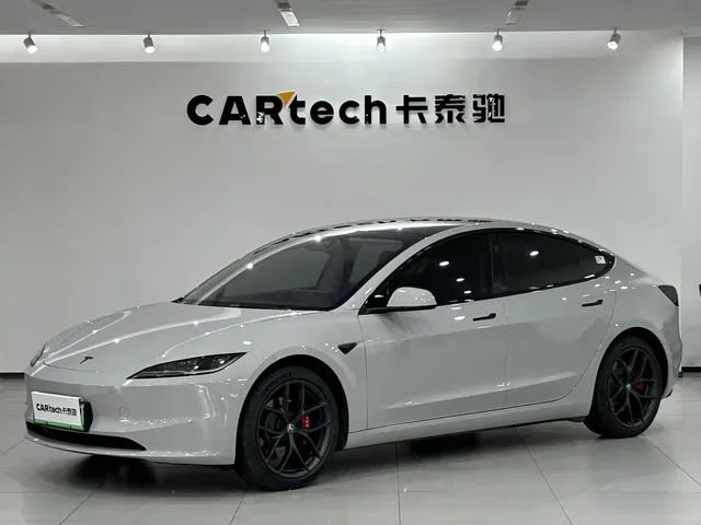 Tesla Model 3 2025 Model Year Facelift Rear-Wheel Drive