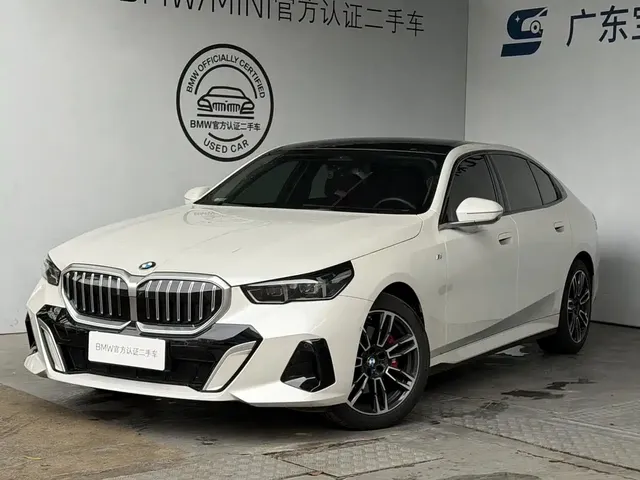 BMW 5 Series 2025 530Li Leading M Sport Package