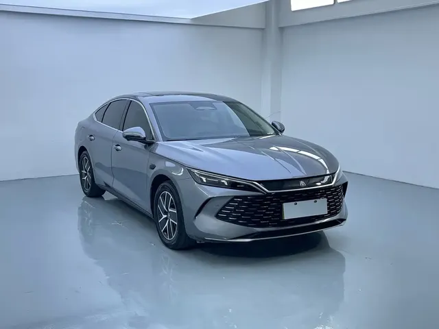 BYD Qin L 2025 DM-i Smart Drive Edition 120KM Leading