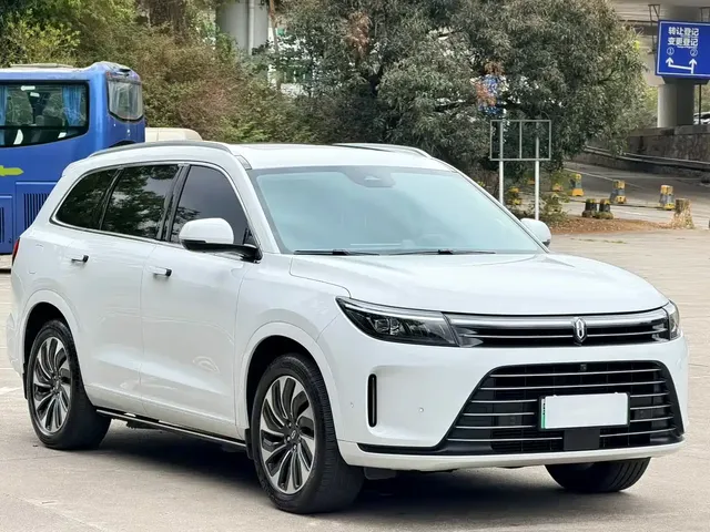 AITO Wenjie AITO M7 2022 1.5T AWD Luxury Edition