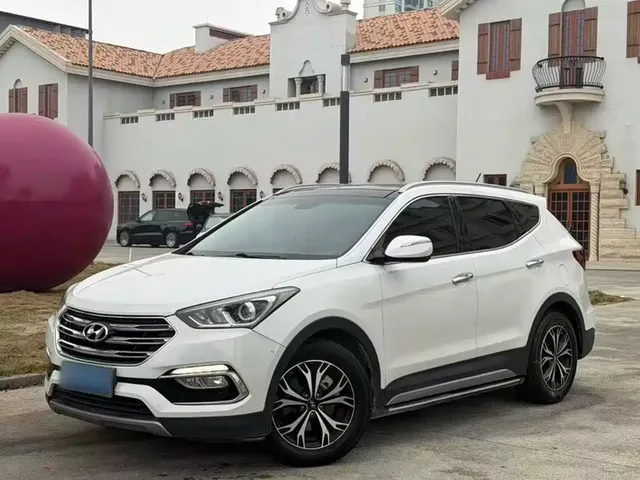 Hyundai Santa Fe 2017 2.4L Automatic 2WD Intelligent 5-Seater