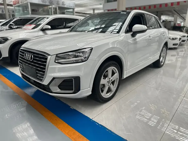 Audi Q2L 2018 35 TFSI Fashion Dynamic China V