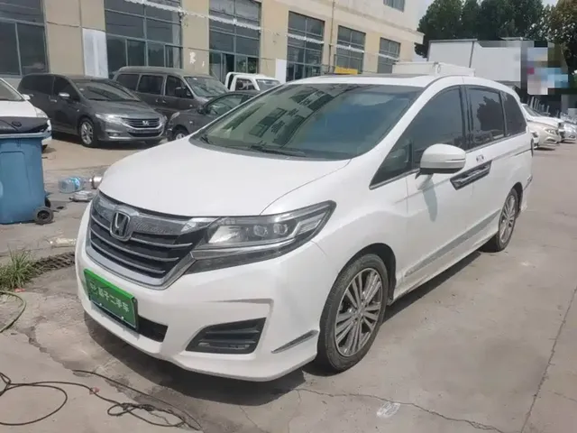 Honda Elysion 2016 2.4L Fashion Edition