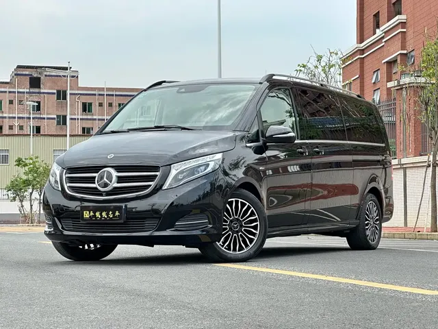 Mercedes-Benz V-Class 2017 Model V 260 L Premium Extended Edition