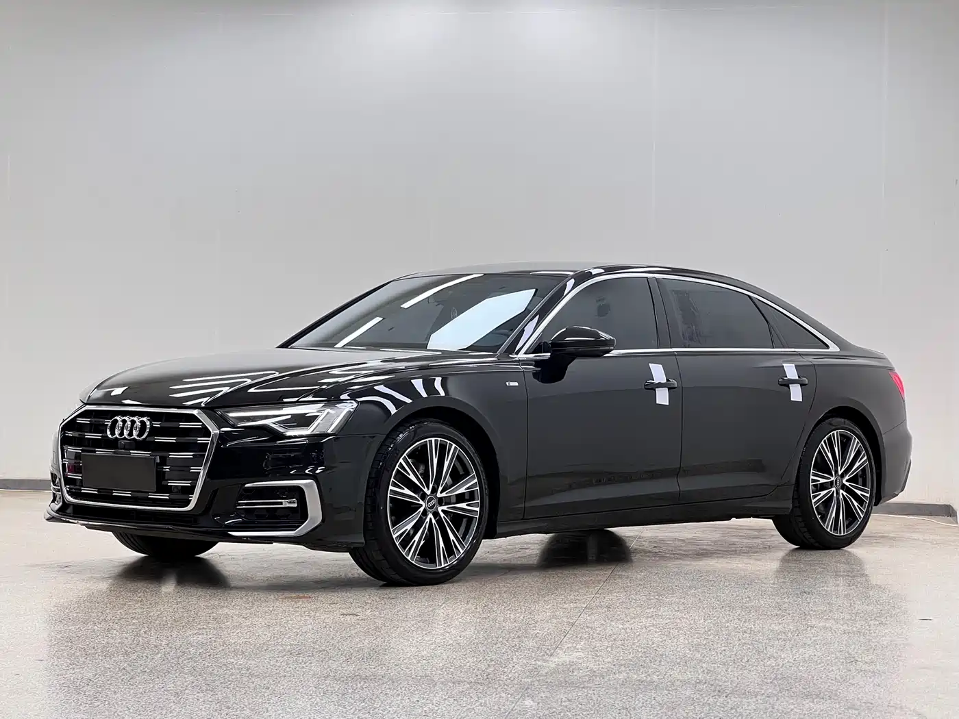 Audi A6L 2023 40 TFSI Luxury Dynamic
