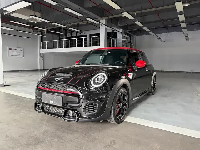 MINI JCW 2018 2.0T JOHN COOPER WORKS