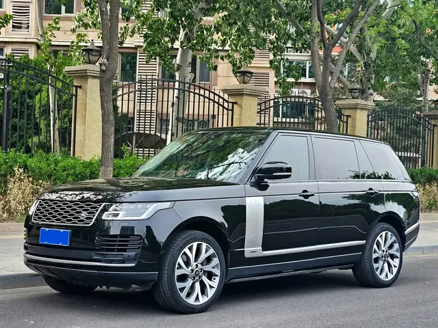 Land Rover Range Rover 2021 3.0 L6 Heritage Extended Classic Edition