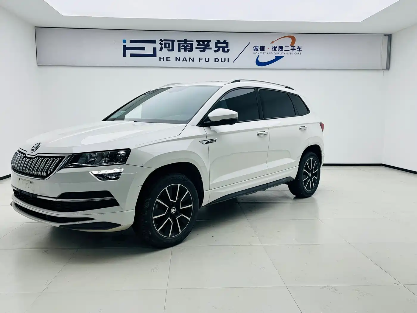 Škoda Karoq 2022 TSI280 Premium Edition