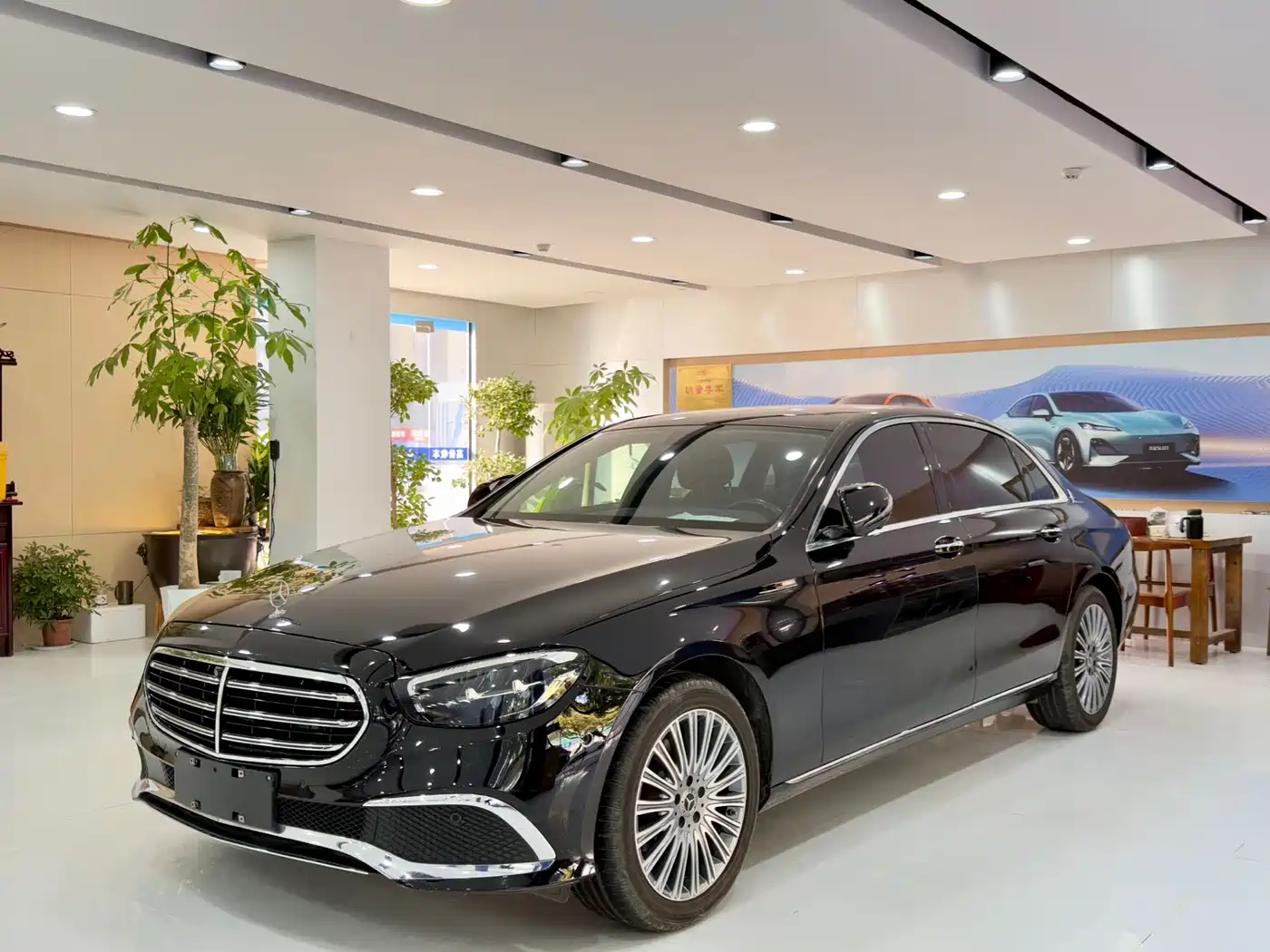 Mercedes-Benz E-Class 2022 Second Facelift E 300 L Fashion