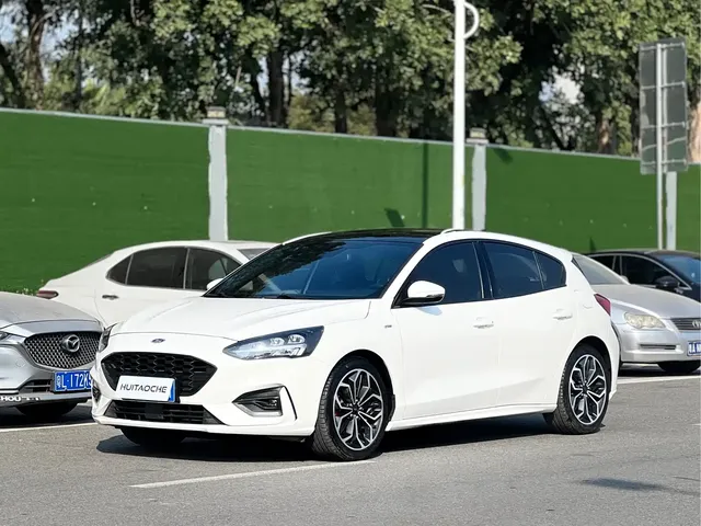 Ford Focus 2021 Hatchback EcoBoost 180 Automatic ST Line