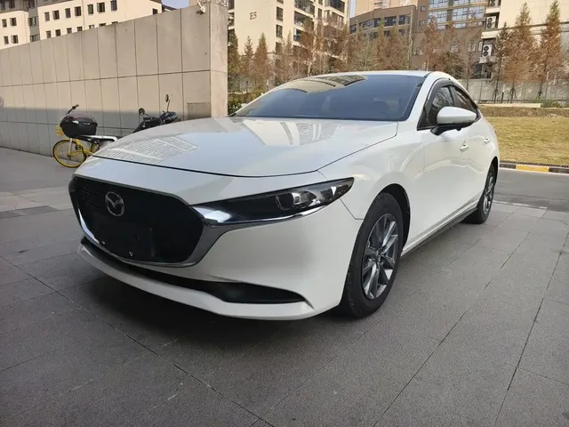 Mazda 3 Axela 2021 1.5L Automatic Quality & Beauty