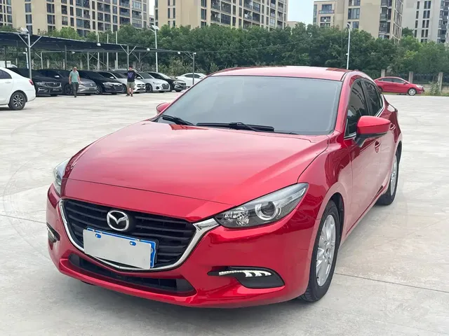 Mazda 3 Axela 2019 Cloud Control Sedan 1.5L Auto Comfort (China V)