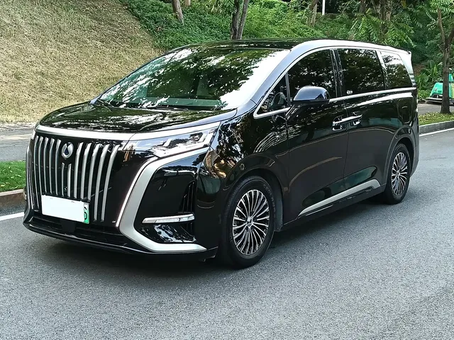 Denza D9 2024 EV 600 AWD Flagship