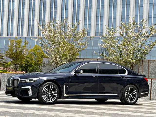 BMW 7 Series 2019 730Li M Sport Package