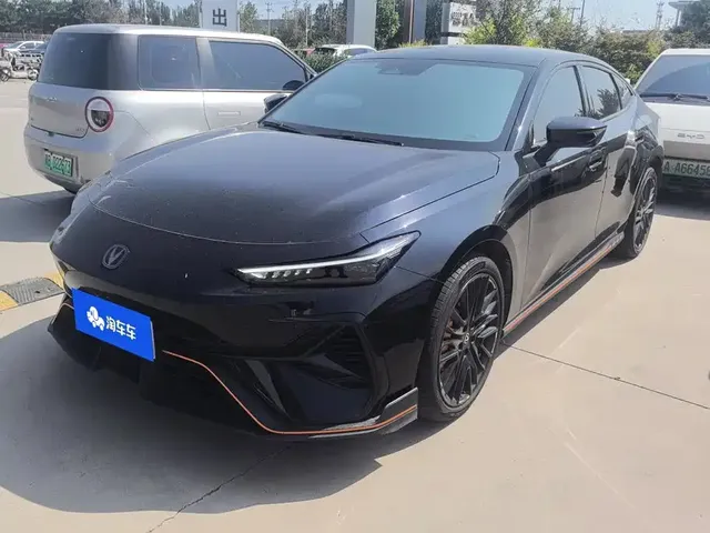 Changan UNI-V 2025 2.0T Sport Version