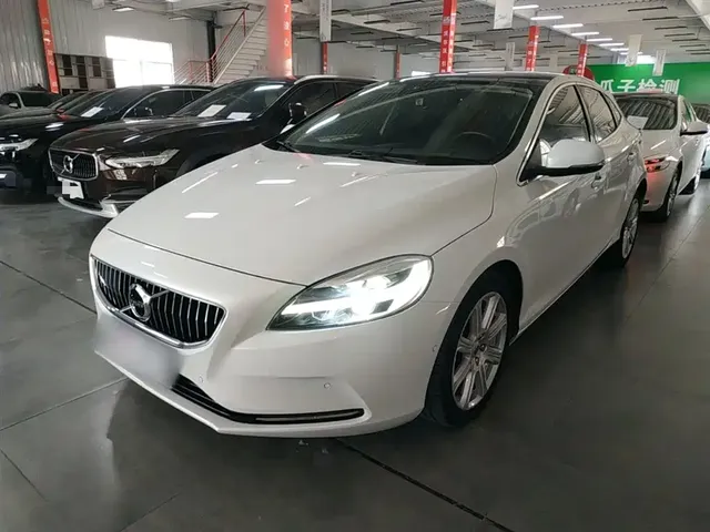 Volvo V40 2019 T3 Inscription