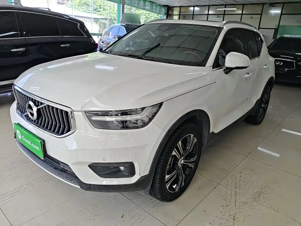 Volvo XC40 2021 T4 AWD Smart Luxury Edition