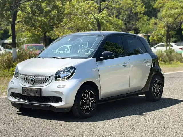 smart forfour 2018 0.9T 66kW Pioneer Edition