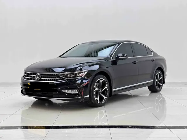 Volkswagen Magotan 2023 2 Million Units Anniversary Edition 330TSI DSG Leading Type