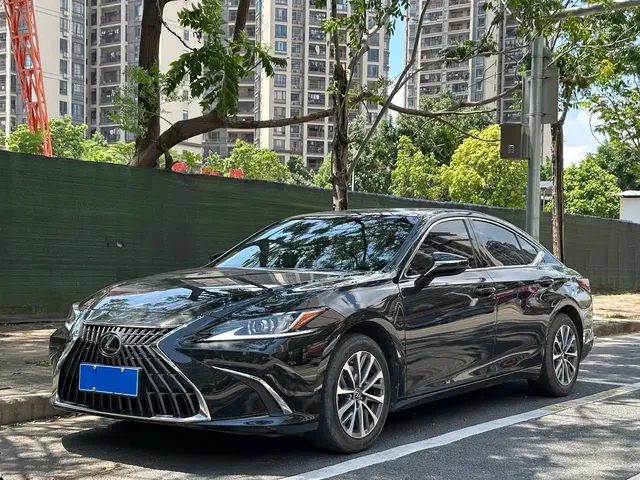 Lexus ES 2022 200 Excellence Edition