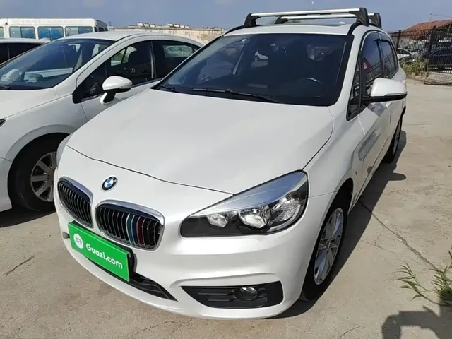 BMW 2 Series Touring 2016 218i Fashion Model