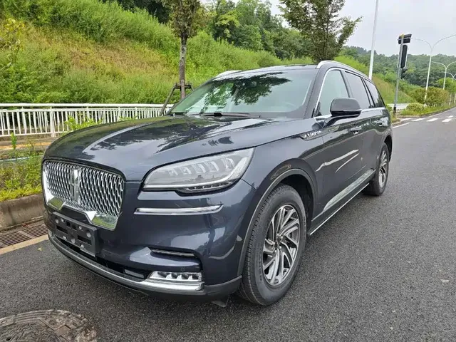Lincoln Aviator 2022 3.0T V6 4WD Premium Edition