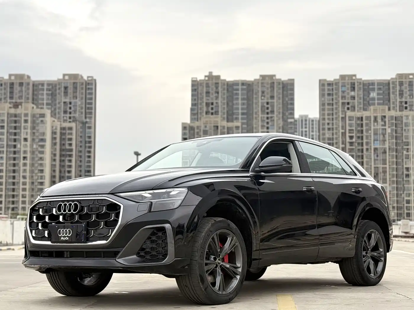 Audi Q8 2024 55 TFSI Luxury Sport