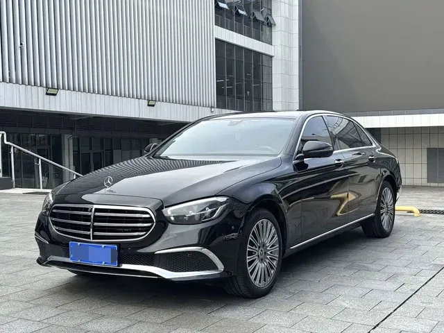 Mercedes-Benz E-Class 2022 E 300 L Fashion
