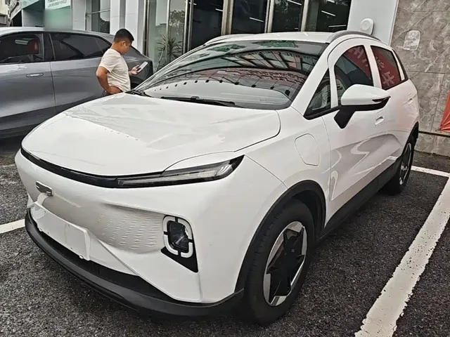 Geely Geometry E Firefly 2024 Model 301km Light Flow