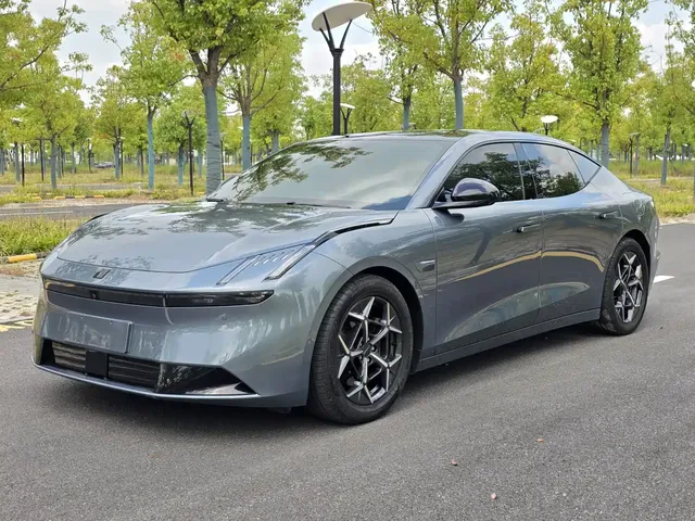 Lynk & Co Z10 2025 Model 95kWh 806km RWD Smart Drive Max