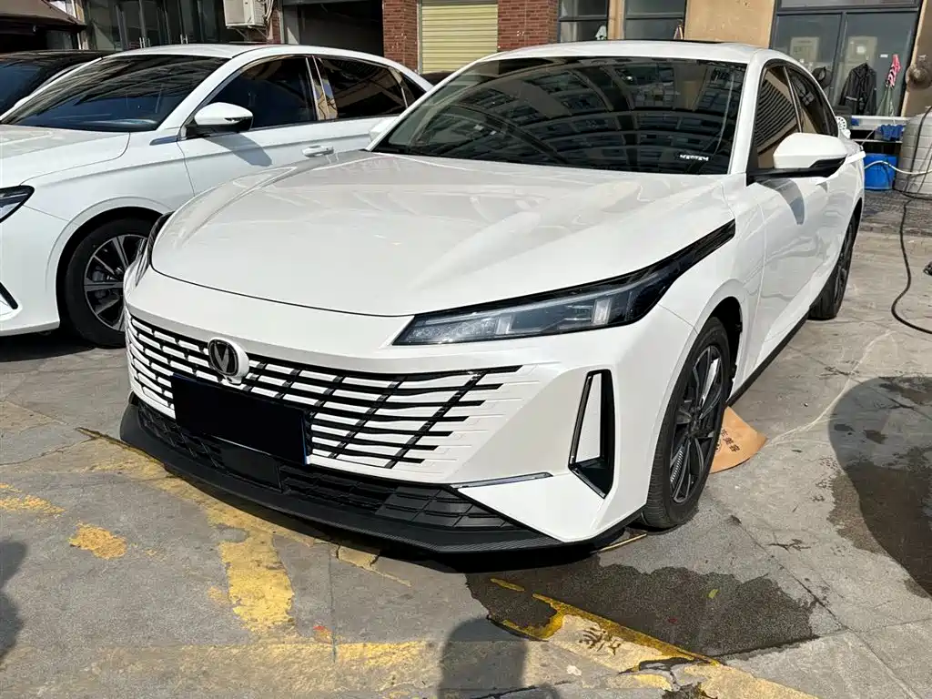 Changan Eado 2024 PLUS Blue Whale NE 1.4T GDI DCT High Performance Edition