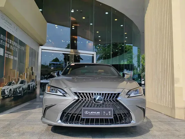 Lexus ES 2021 200 Excellence Edition
