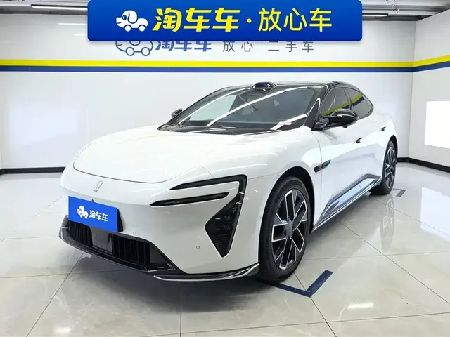 Avatr 06 2025 Ultra Pure Electric Edition
