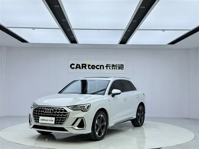 Audi Q3 2024 35 TFSI Fashion Sport