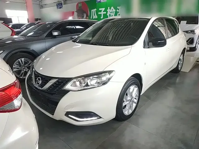 Nissan Tiida 2021 1.6L CVT Cool Edition