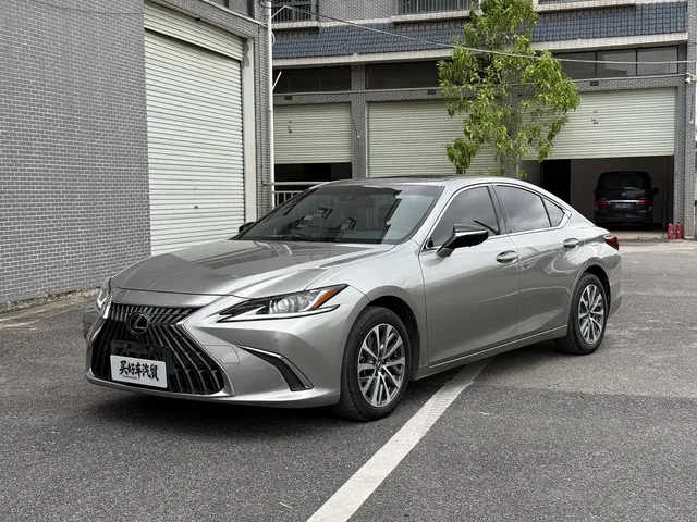 Lexus ES 2021 260 Excellence Edition