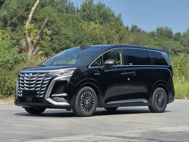Denza D9 2025 DM-i Smart Driving Edition 1020 AWD Flagship