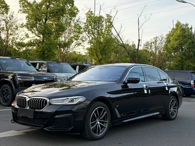 BMW 5 Series 2022 Model Second Facelift 525Li M Sport Package