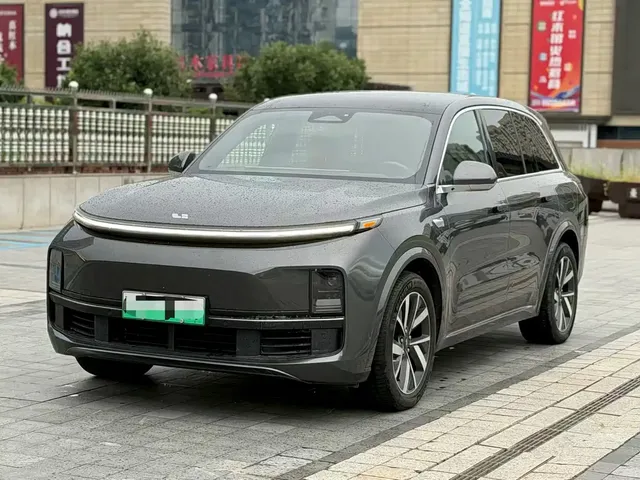 Li Auto Li L8 2023 Pro
