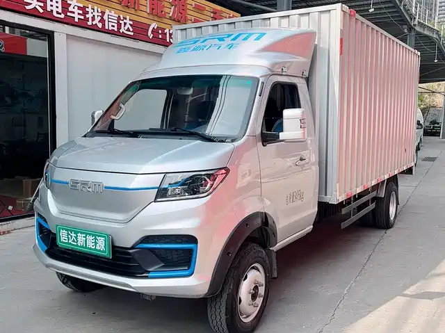 SRM Xinyuan T5L EV 2024 Standard 3.7m Cargo Box Stake Truck 70.47kWh