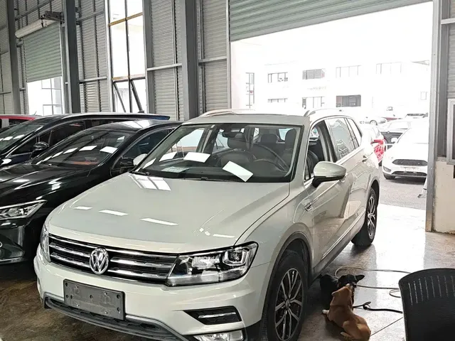 Volkswagen Tiguan L 2018 330TSI Automatic 2WD Luxury Edition