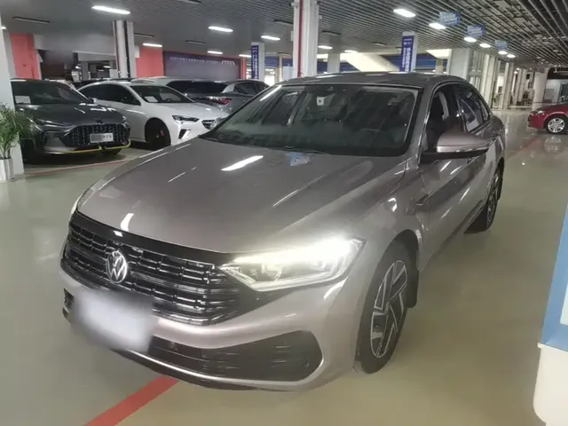 Volkswagen Sagitar 2023 300TSI DSG Surpassing Edition