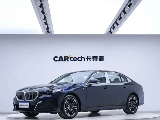 BMW 5 Series 2024 530Li Leading M Sport Package