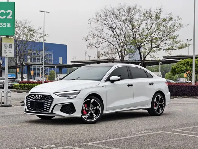 Audi A3 2024 Model A3L Limousine 35 TFSI Fashion Sport