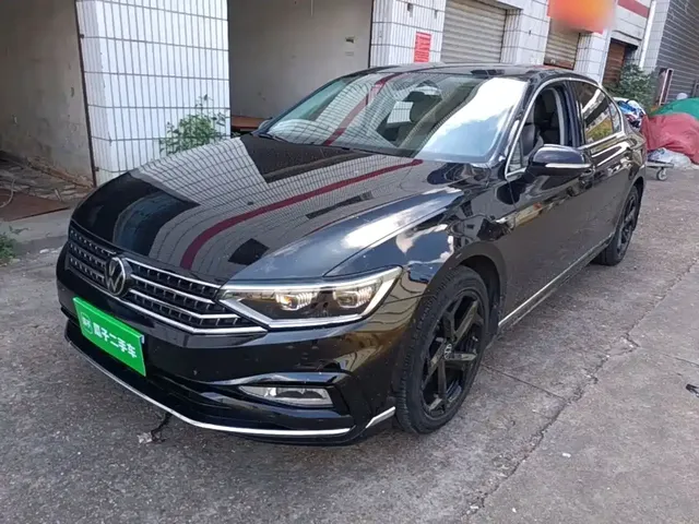 Volkswagen Magotan 2023 Model 2 Million Commemorative Edition 330TSI DSG Luxury