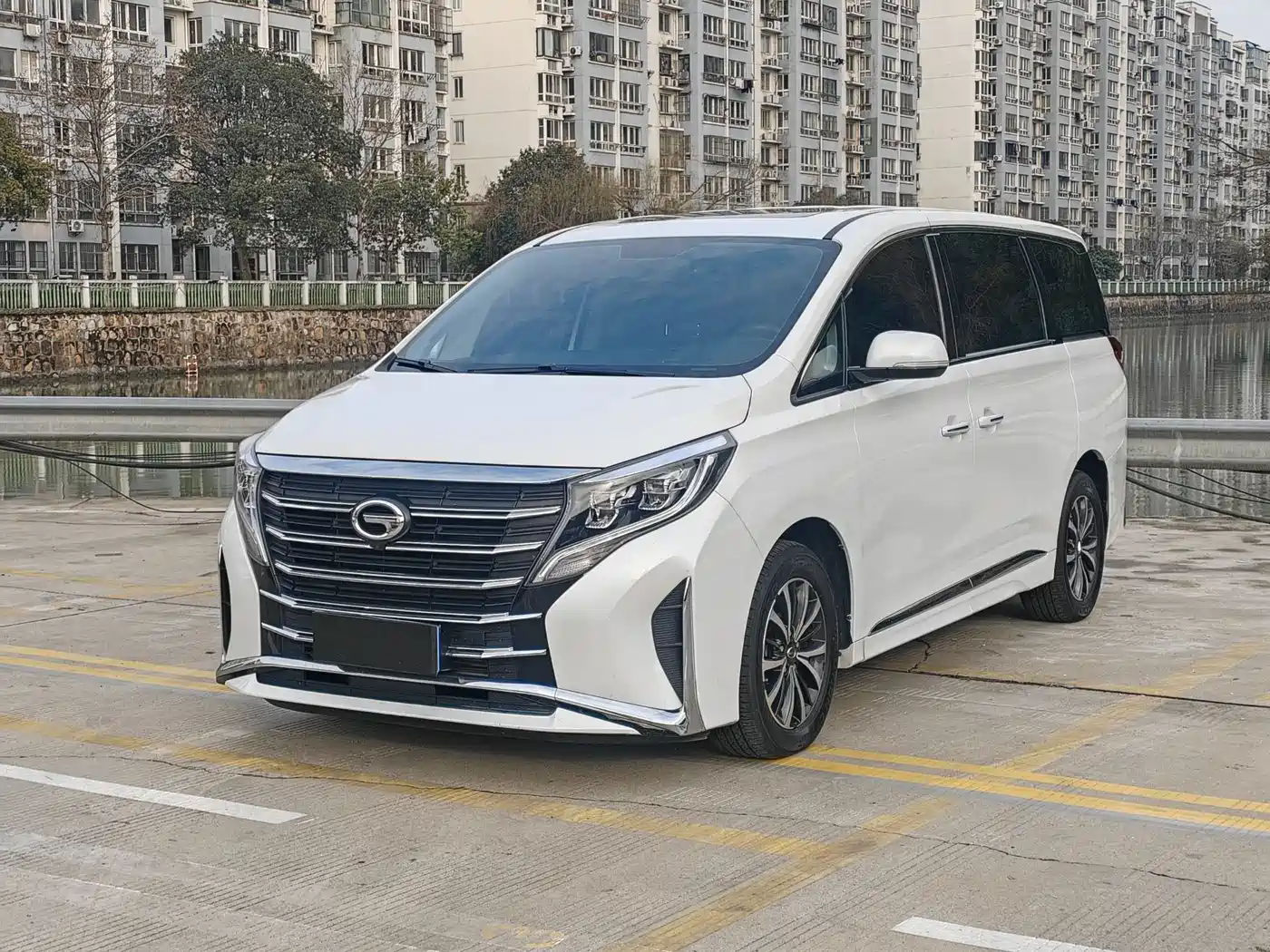 GAC Trumpchi M8 2023 Leading Series 390T Luxury Edition